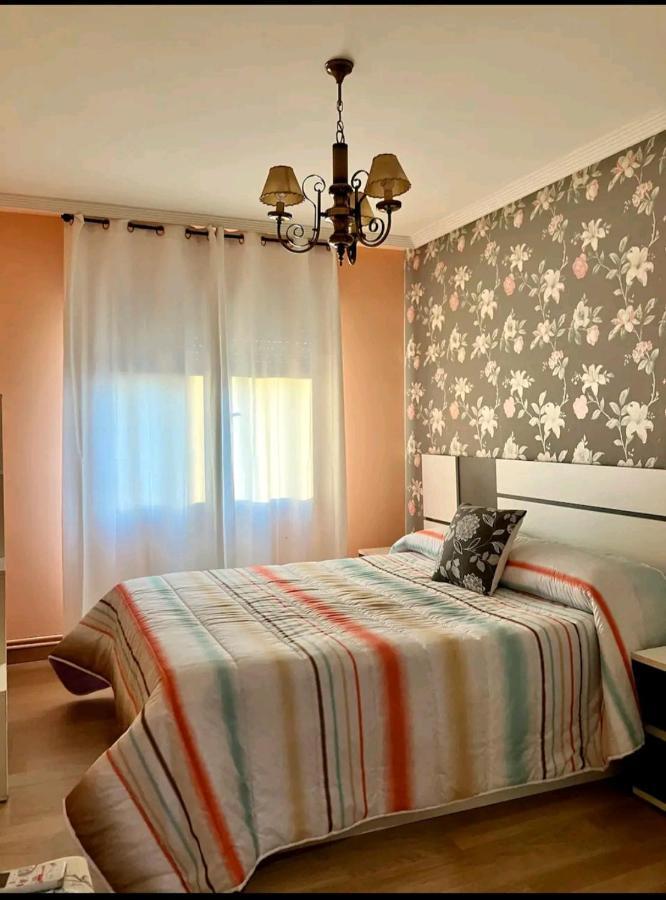 Alojamiento En Playa Del Arbeyal Χιχόν Εξωτερικό φωτογραφία